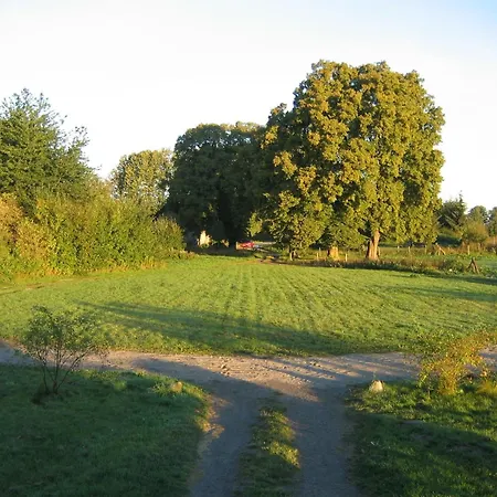 In Mit Garten Und Terrasse Apartment