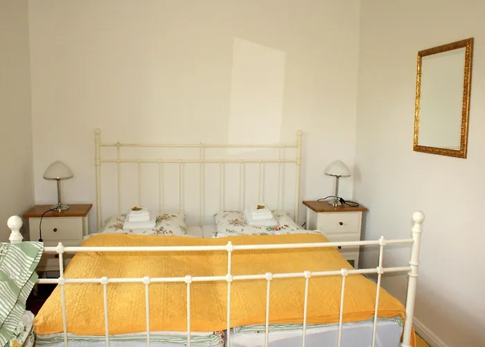 Apartment In Mit Garten Und Terrasse